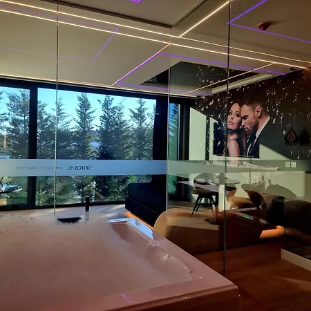 Hotel Unique Private *